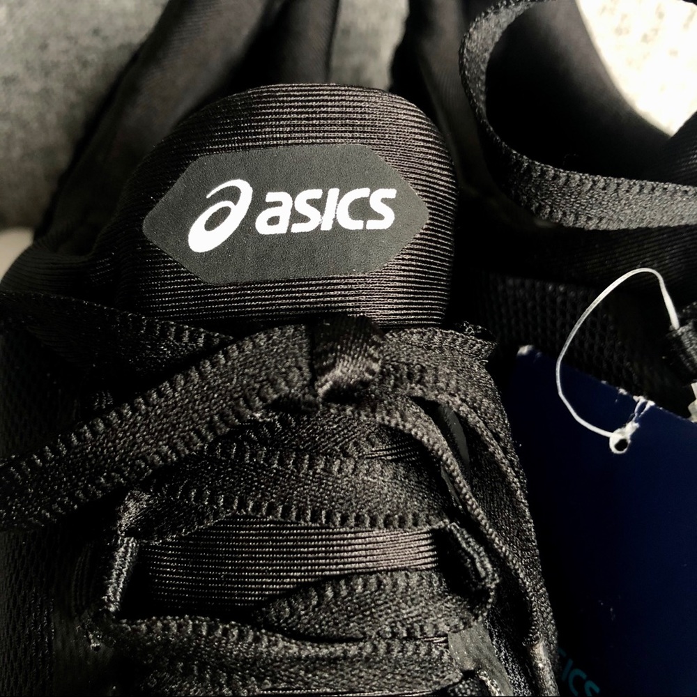 ASICS Women’s size 9 shoes